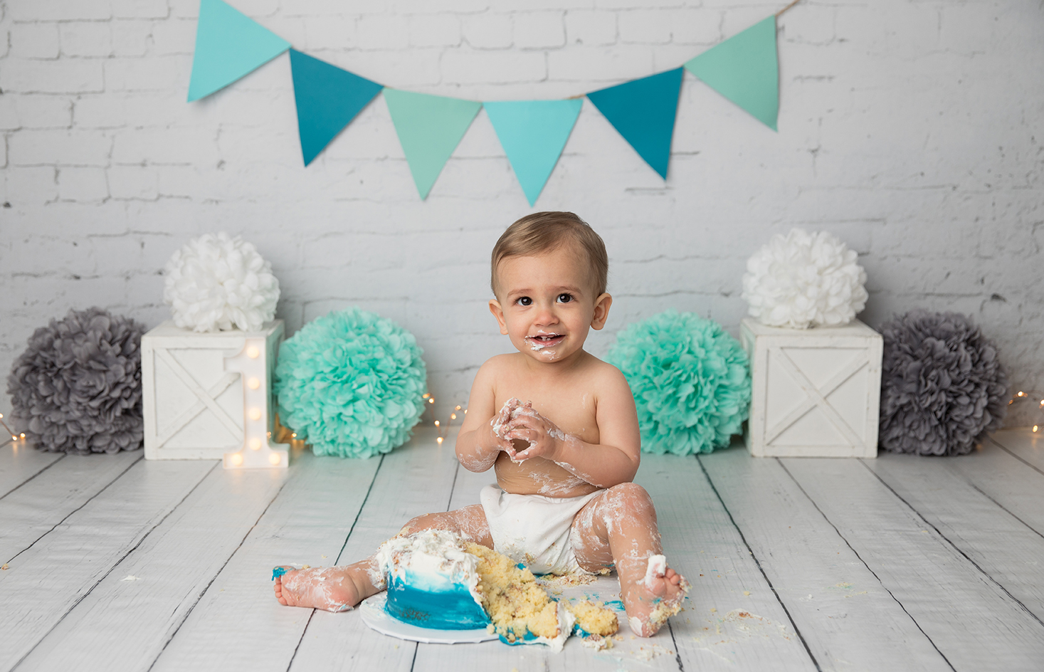 cake-smash-photographer-surprise