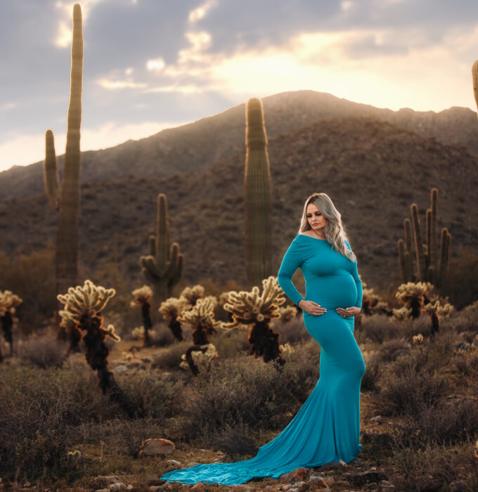 Arizona-Desert-Maternity-Photographer